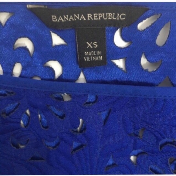 Banana Republic Laser Cut Crop Top - Picture 4 of 5